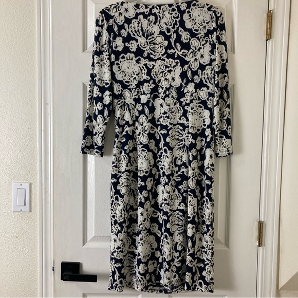 Lauren Ralph Lauren Dress  8 Black White Floral Ruched Career Faux Wrap 3/4 Slv - Picture 2 of 16